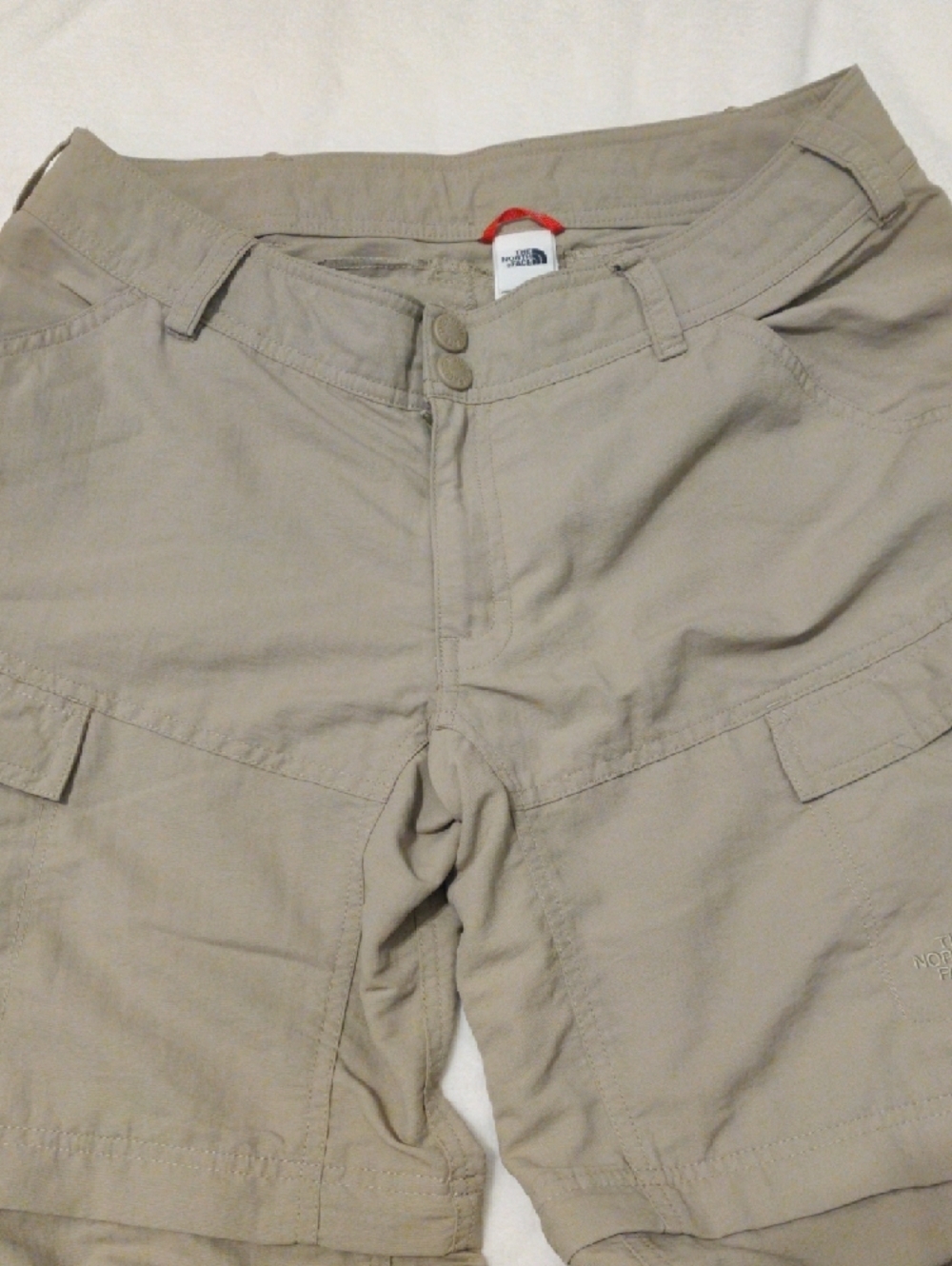 The North Face Embroidered Logo Jacket in Light Beige - Picture 16 of 16